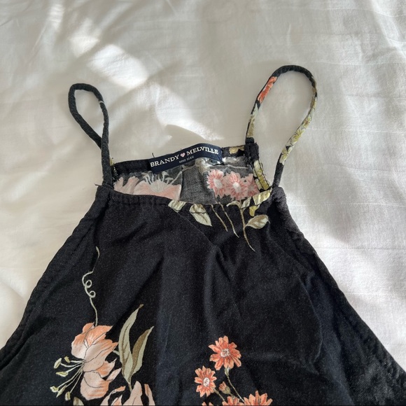Brandy Melville halter - Picture 2 of 3